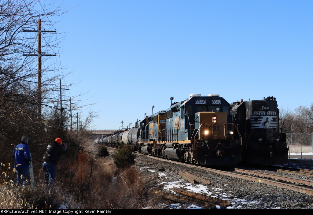 CSX 8040